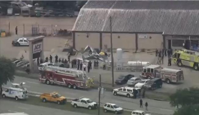 Tres muertos por caída de aeronave en Houston - Houston-avioneta-NBC