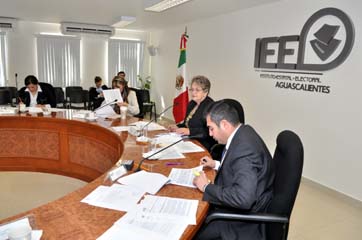 Cancelan registro a Castorena Romo para alcaldía en Aguascalientes - Iee-1