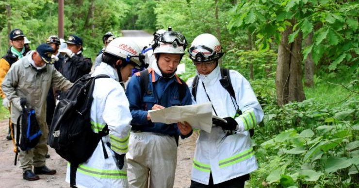 Aparece niño que estaba perdido en un bosque en Japón