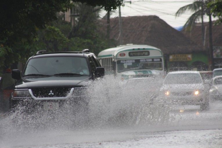 Protección Civil alerta por lluvias intensas en Veracruz