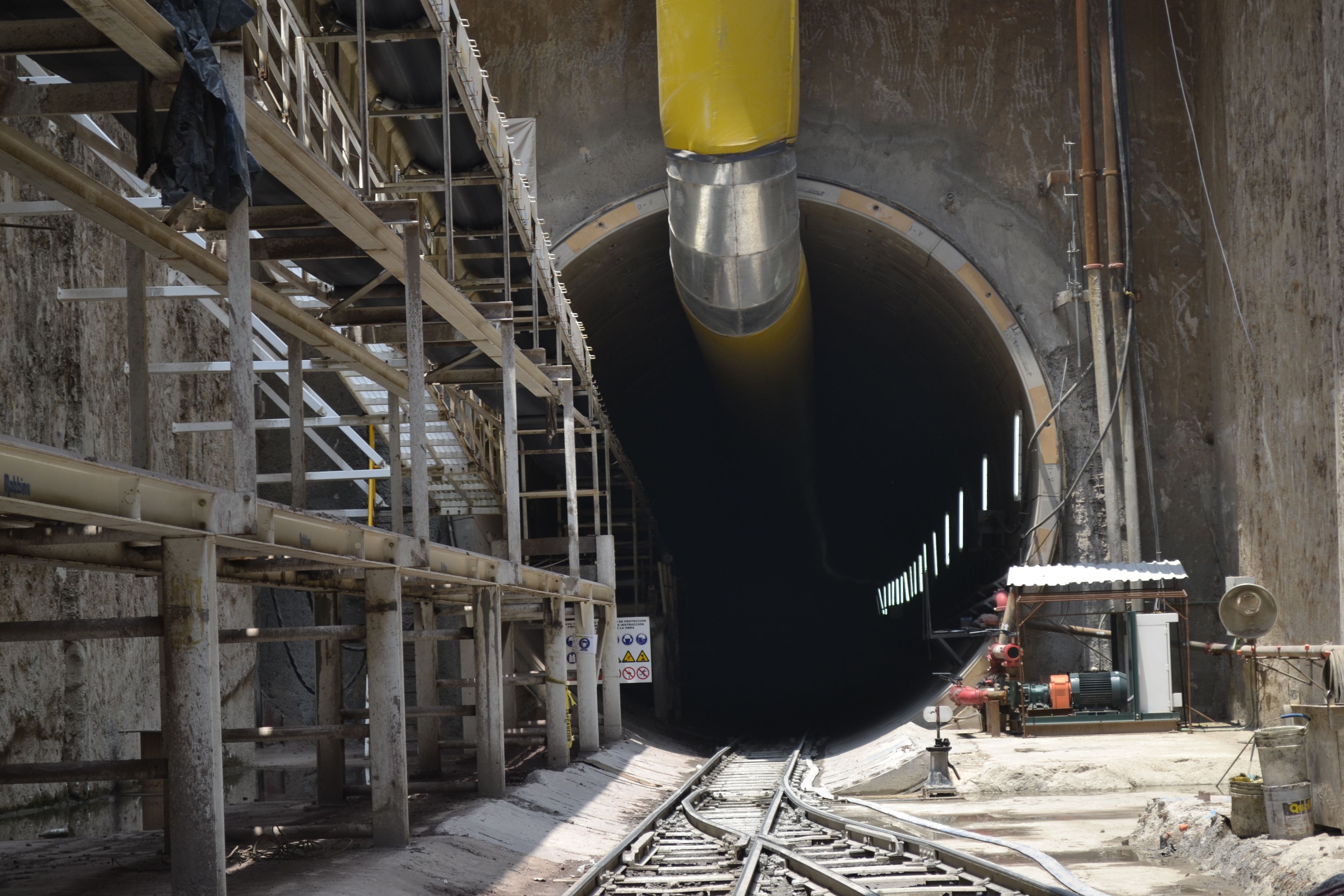 Así combatirán las inundaciones en el Estado de México - La-entrada-al-túnel