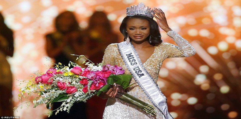 Una oficial del ejército de EE.UU., coronada Miss USA