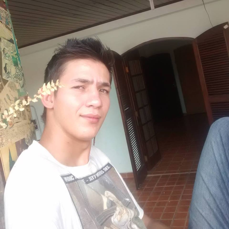 Video: detienen a hombre que intentó apagar la antorcha olímpica - Marcelino-Mateus-Silva-Proenca