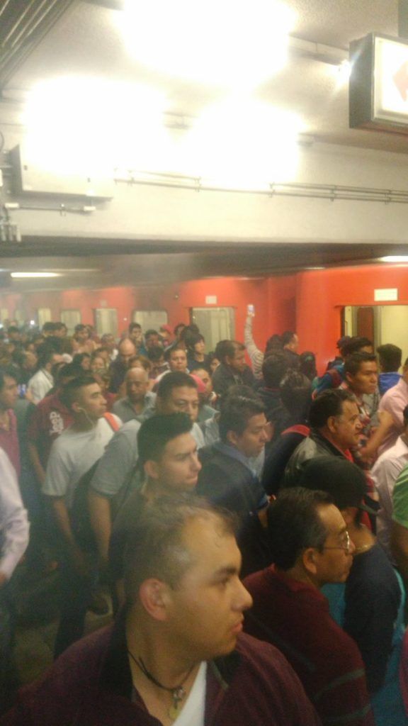 Video: desalojan a pasajeros en Metro Sán Lázaro por conato de incendio - Metro-san-lázaro-576x1024