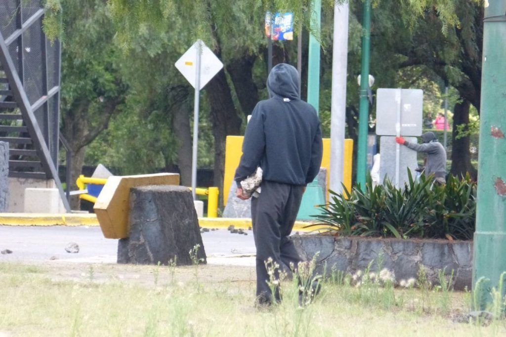 Encapuchados bloquearon Insurgentes - Metrobús-CU-18-1024x682