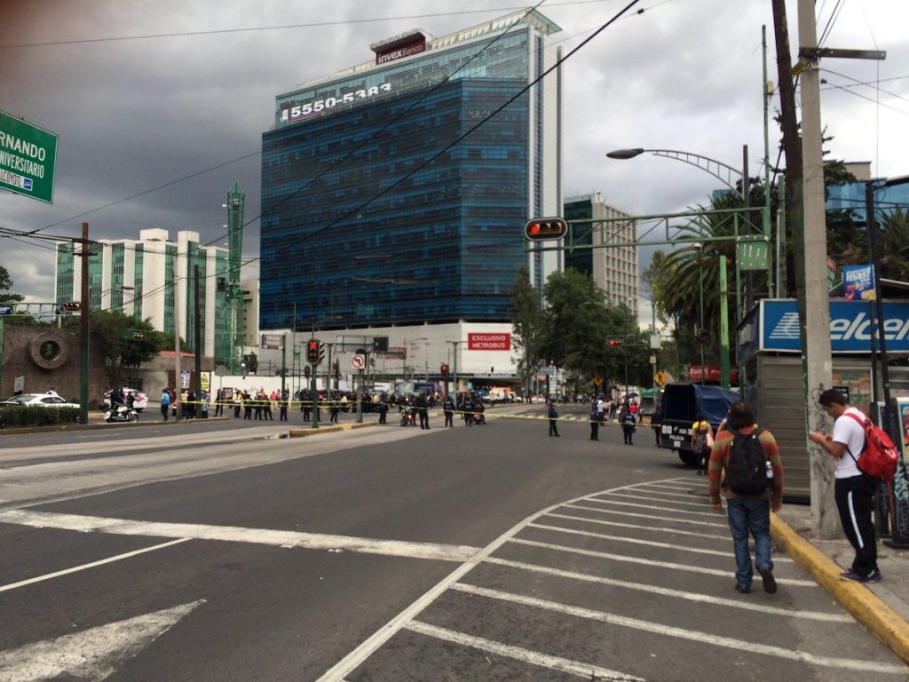 Encapuchados bloquearon Insurgentes - Metrobús-CU-7-1024x768