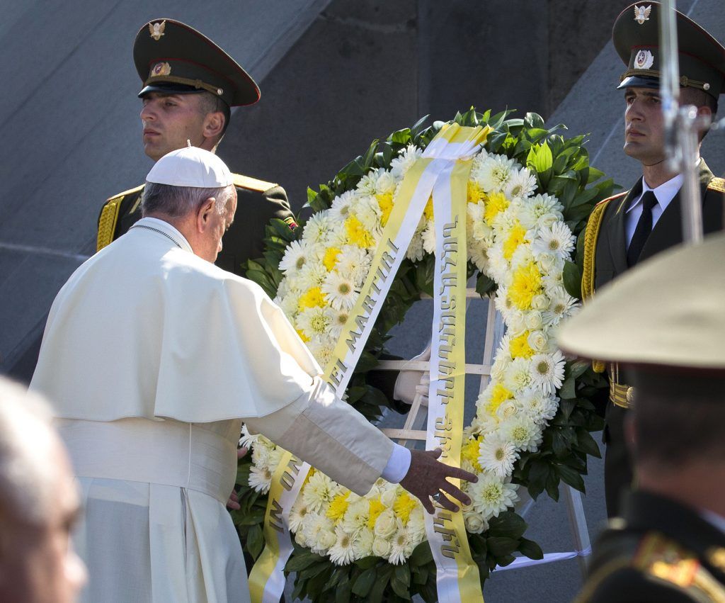 Papa Francisco pide a armenios que no olviden el "genocidio" - Papa-Francisco-Armenia-1024x851
