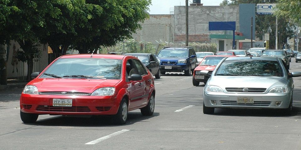 Restringirán vehículos con placas de Michoacán, Querétaro y Guanajuato en el Valle de México