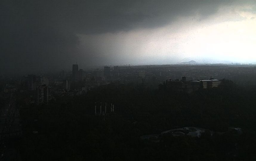 Fuerte tormenta en la Ciudad de México - Screen-Shot-2016-06-26-at-4