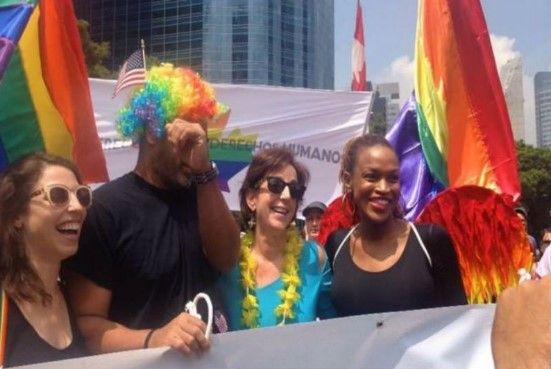 Finaliza marcha del Orgullo Gay en el Zócalo - Screenshot_11