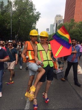 Finaliza marcha del Orgullo Gay en el Zócalo - Screenshot_7-3