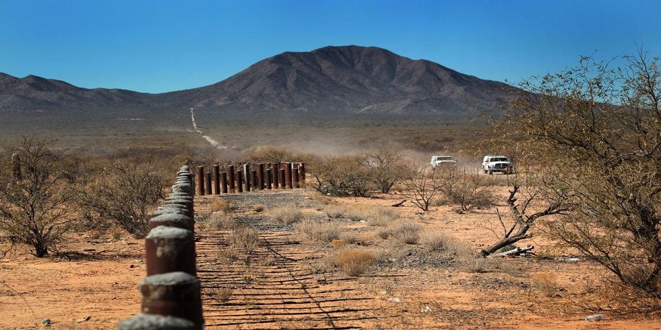 Activan operativos en Sonora y Arizona por calor extremo