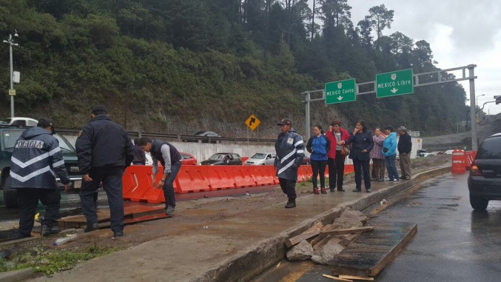 Fuertes lluvias provocan cierre en la México-Toluca - Tuit-Policía-Federal-3-1024x576