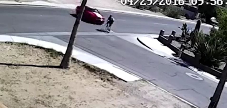 Video: mujer atropella a su novio tras descubrir que es VIH positivo