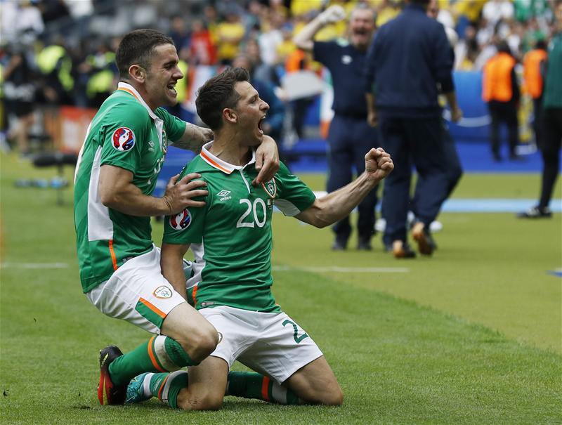 Zlatan rescata un punto para Suecia - Wes-Hoolahan