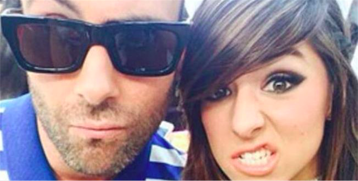 Adam Levine se ofrece a pagar funeral de su aprendiz en “The Voice”