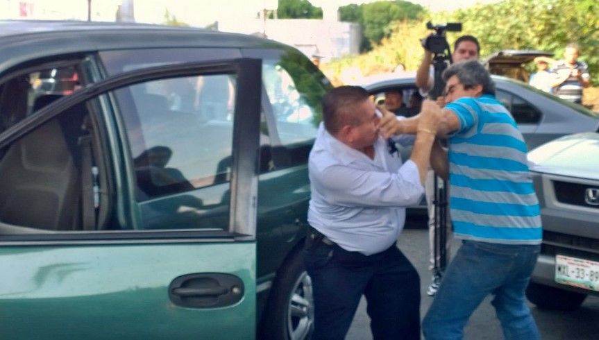 Agreden a reportero durante manifestación de la CNTE en Morelia