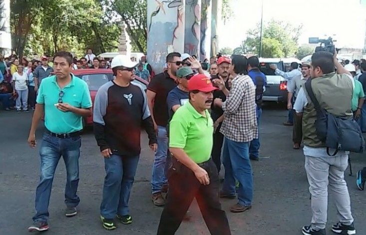 Agreden a reportero durante manifestación de la CNTE en Morelia - agresion-reportero-Oaxaca-Quadratín