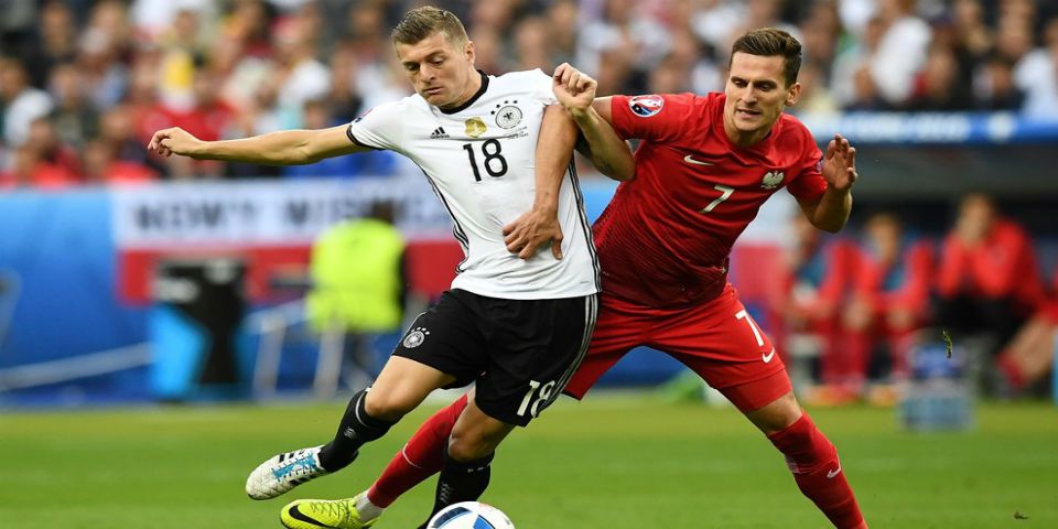 Empate entre Alemania y Polonia elimina a Ucrania