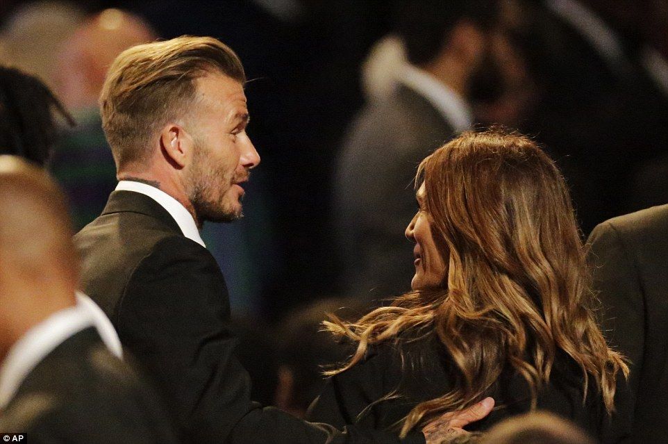 Cientos despiden a Ali en las calles de Louisville - ali-david-beckham