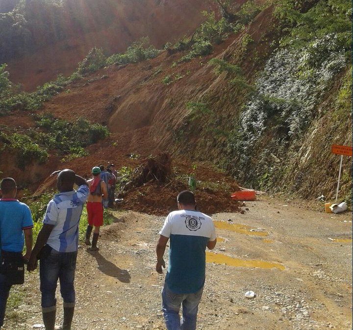 Alud deja por lo menos siete muertos en Colombia - alud-colombia-1-1