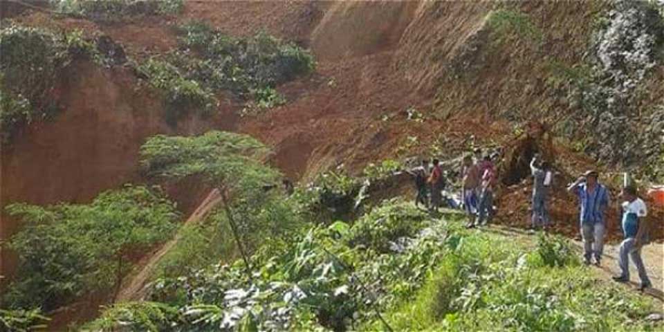 Alud deja por lo menos siete muertos en Colombia