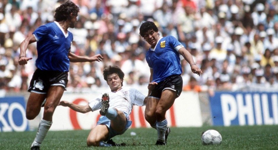 Video: Maradona recuerda a las "costureras" del América - arg-ingl-mex-86-2