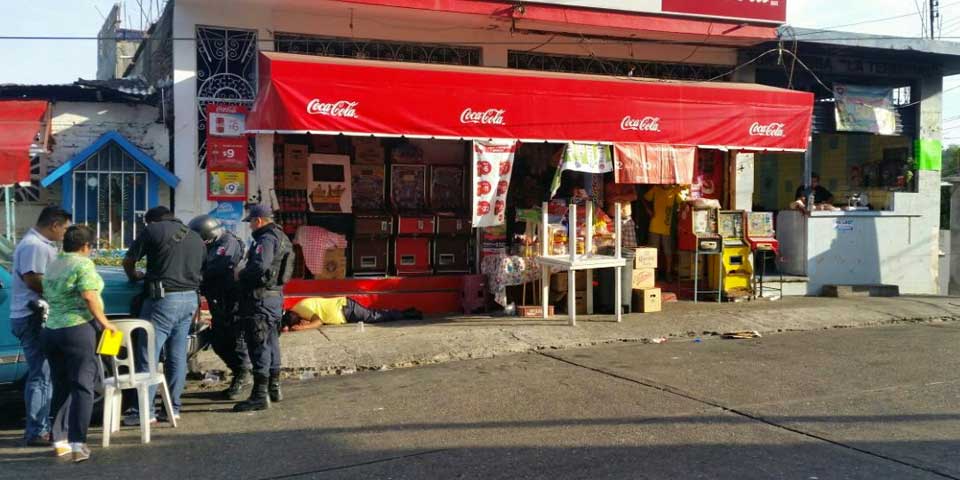 Asesinan a tres personas en Acapulco