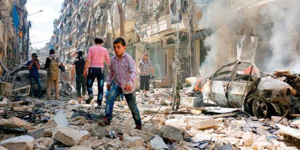 Ataques aéreos dejan 15 muertos y decenas de heridos en Siria