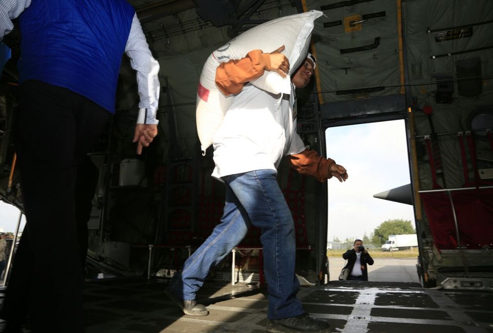 SEDESOL abastecerá a Oaxaca vía aérea - avion-oaxaca-1
