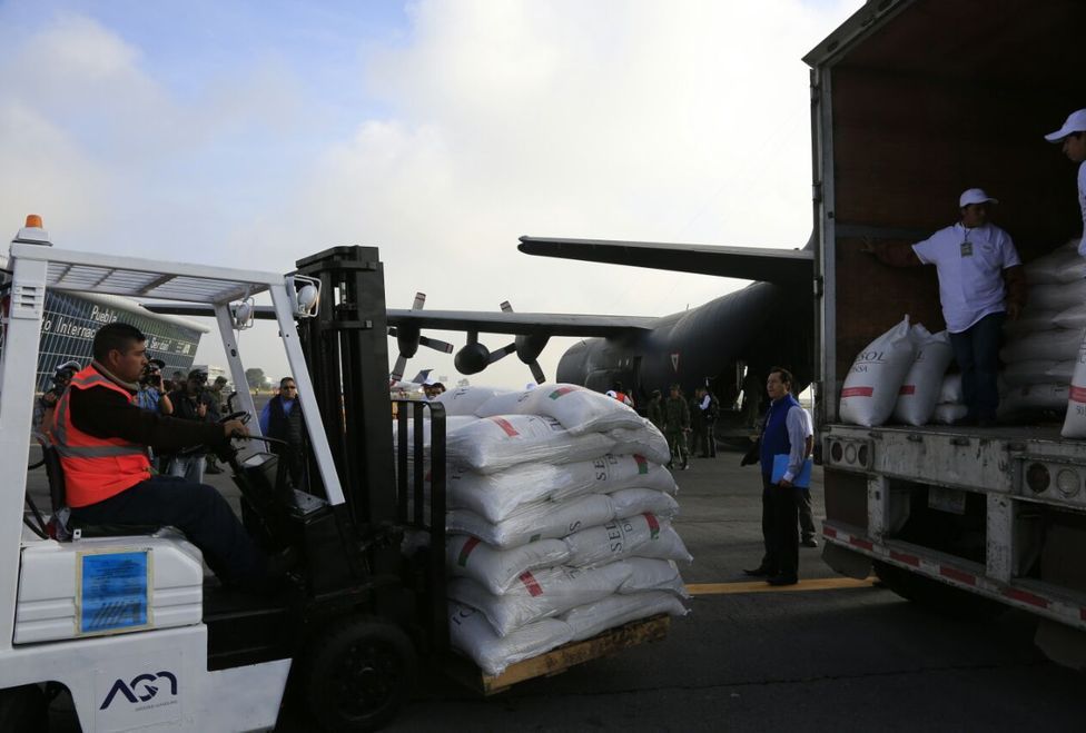 SEDESOL abastecerá a Oaxaca vía aérea - avion-oaxaca-7