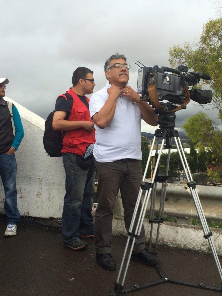 Secuestran a dos empleados de Azteca en Nochixtlán - azteca-768x1024