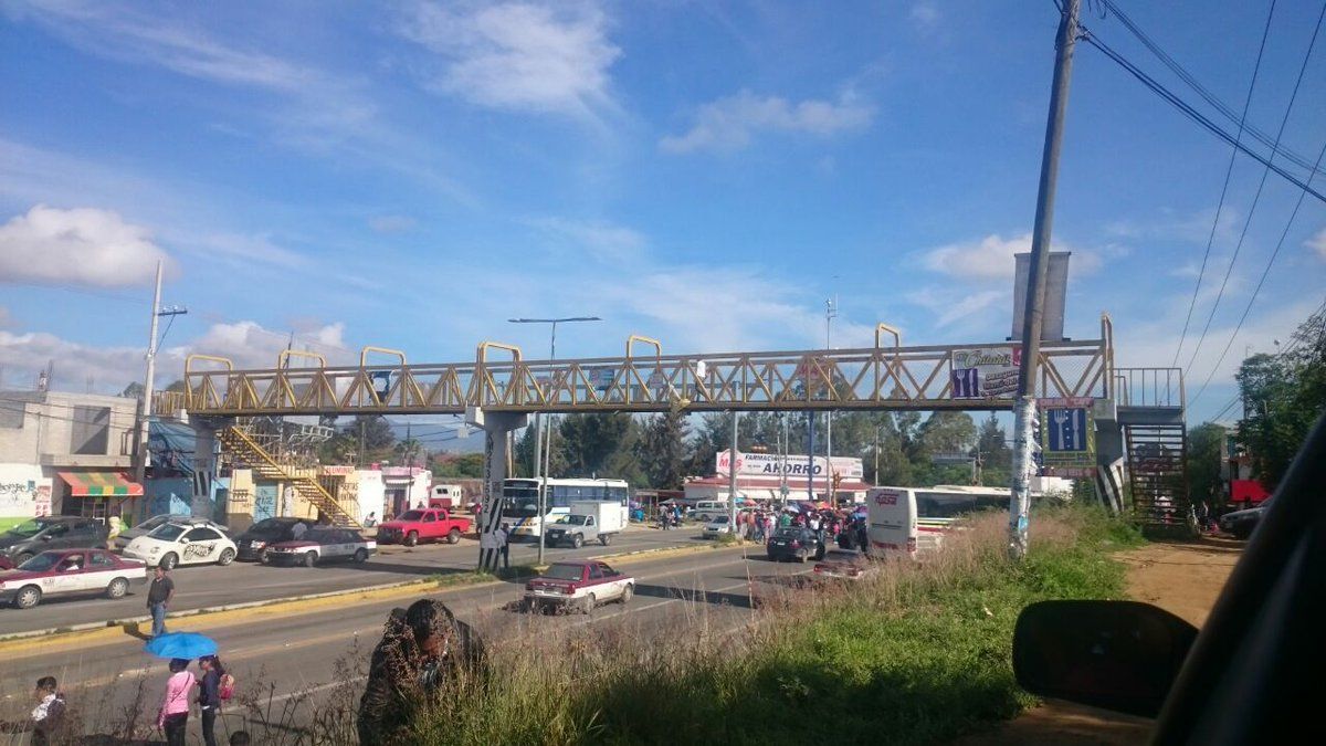 CNTE bloquea carreteras en Oaxaca - bloqueo-oaxaca