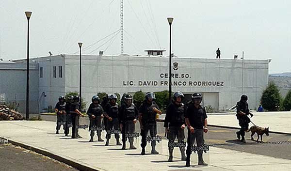 Liberan a ex secretario de la CNTE en Michocán - cereso-mil-cumbres