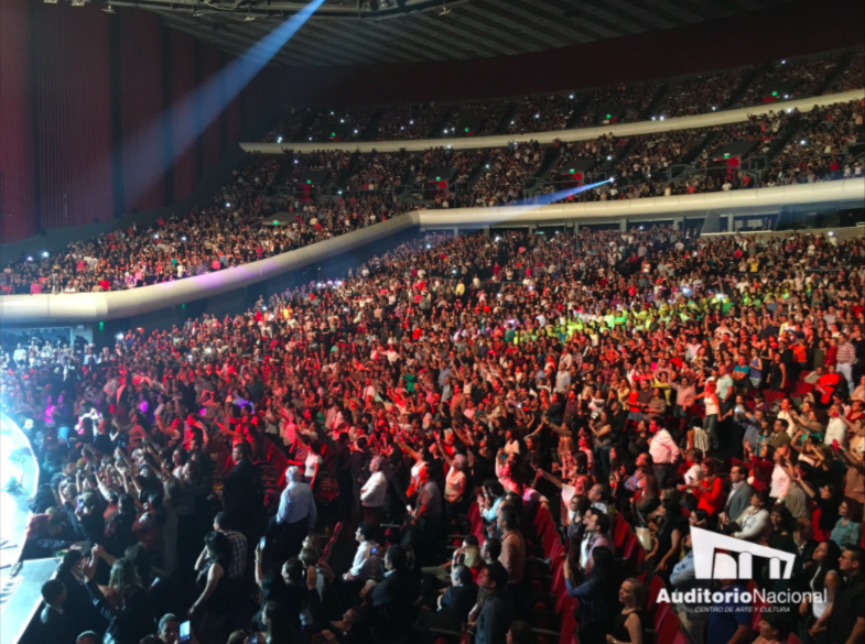 Chayanne rompe récord con "En Todo Estaré Tour 2016" - chayanne-internet