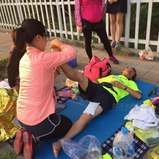 Hombre recorre 222 km en 45 horas - chino-Weibo2