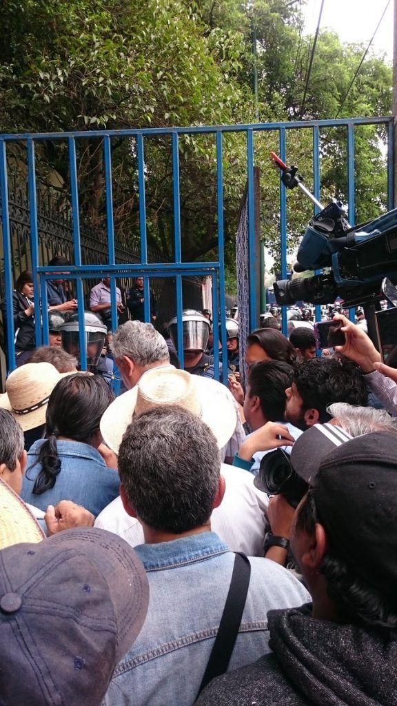 Concluye marcha de CNTE sin recibir respuesta de los Pinos - cnte-3-576x1024