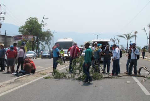 CNTE bloquea puentes internacionales en Chiapas - cnte-chiapas-5