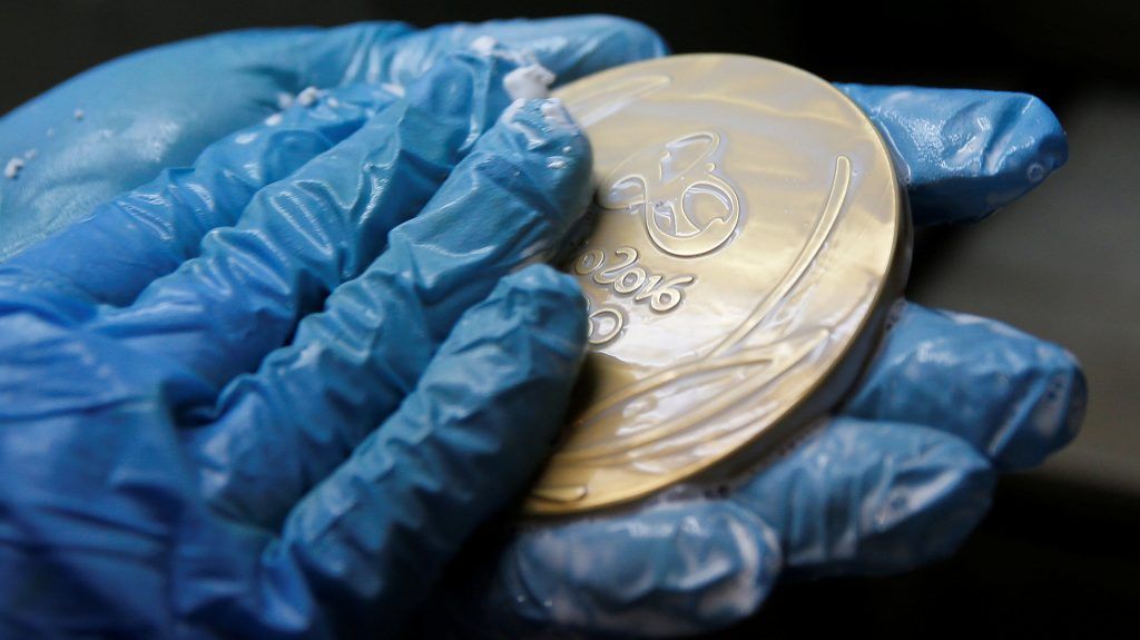 Así se fabrican las medallas de Río 2016 - d-1024x575
