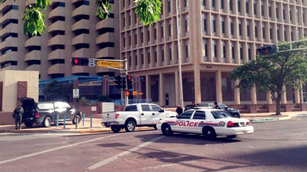 Alertan por posible toma de rehenes en Albuquerque, Nuevo México