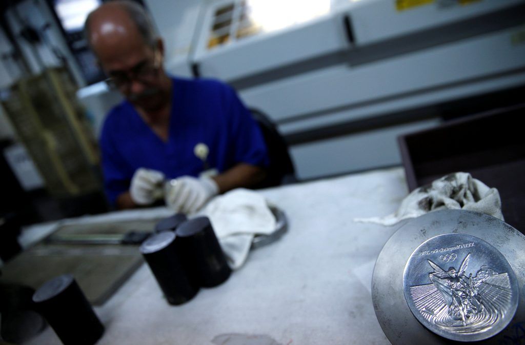 Así se fabrican las medallas de Río 2016 - e-1024x673