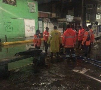 Lluvias provocaron inundaciones en Iztapalapa - encharcamientos-iztapalapa-ForoTV