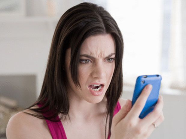 Las fallas más comunes de las telecomunicaciones en México - falla-celular