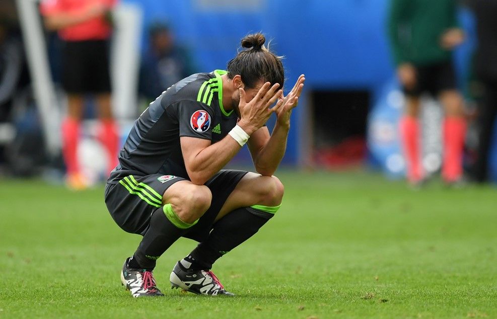 Chris Gunter gana premio a Mejor Jugador Galés del año