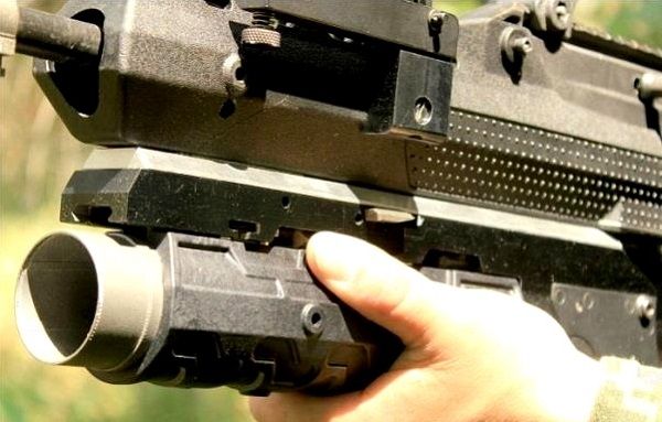 Extraen quirúrgicamente una granada activa del rostro de un soldado