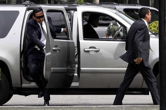 Hombre ordena a escolta que mate al amante de su esposa