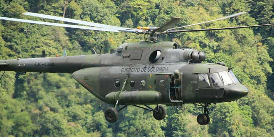 Mueren 17 personas en caída de helicóptero militar en Colombia
