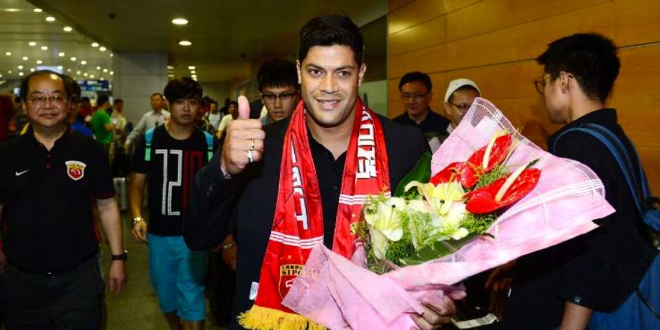 Hulk se convierte en el jugador más caro del futbol asiático