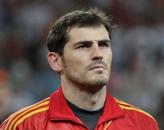 Iker incómodo por no jugar: Vicente del Bosque
