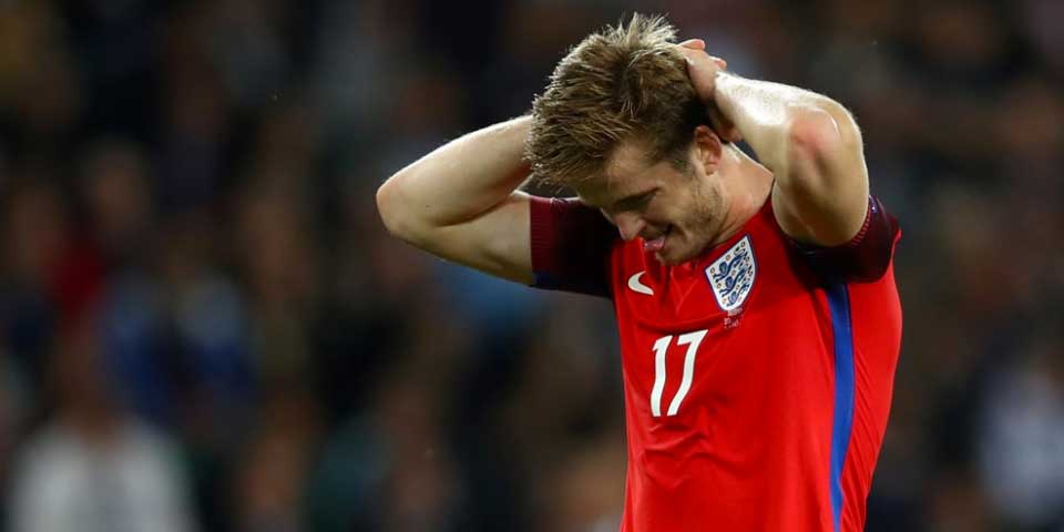 Inglaterra empata con Eslovaquia y deja ir el liderato